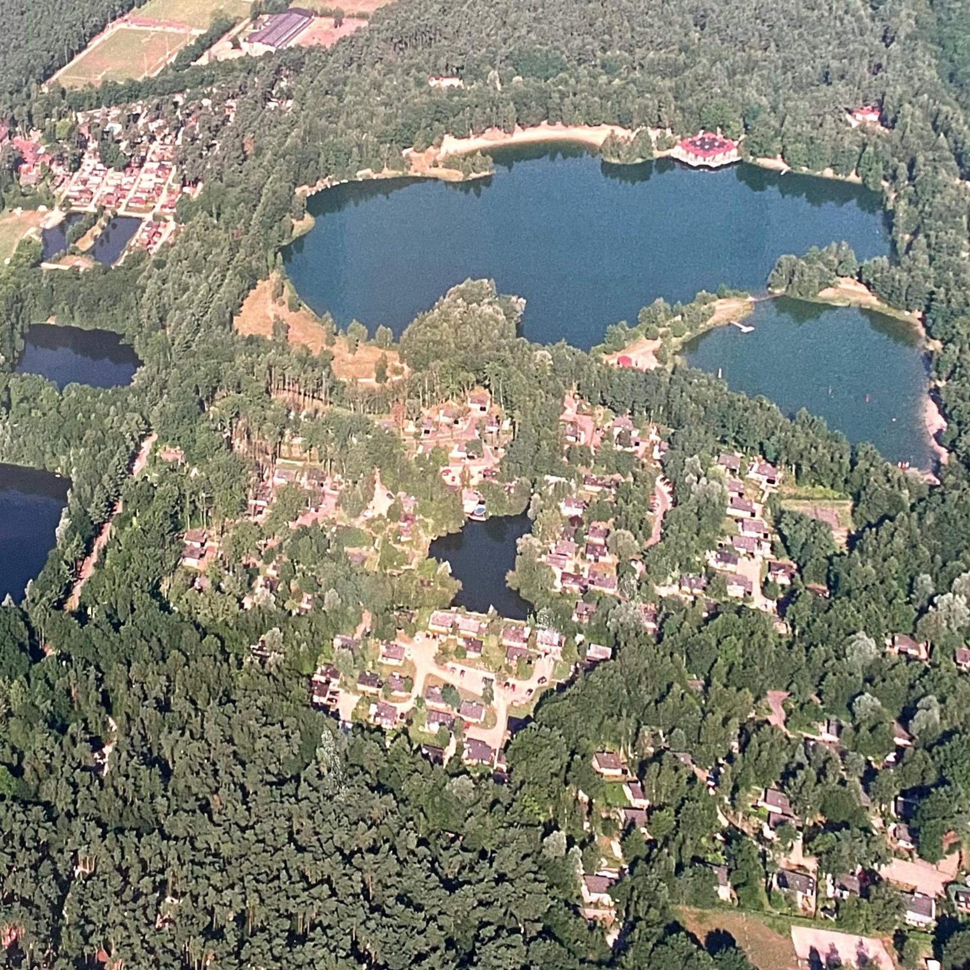 Boshuisje Pinus Sonnevijver Residences Lanaken Eksteriør bilde